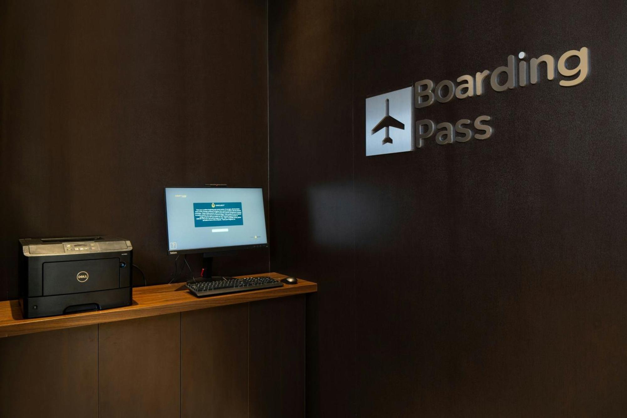 Courtyard By Marriott Jackson Airport/Pearl Hotel Exterior foto